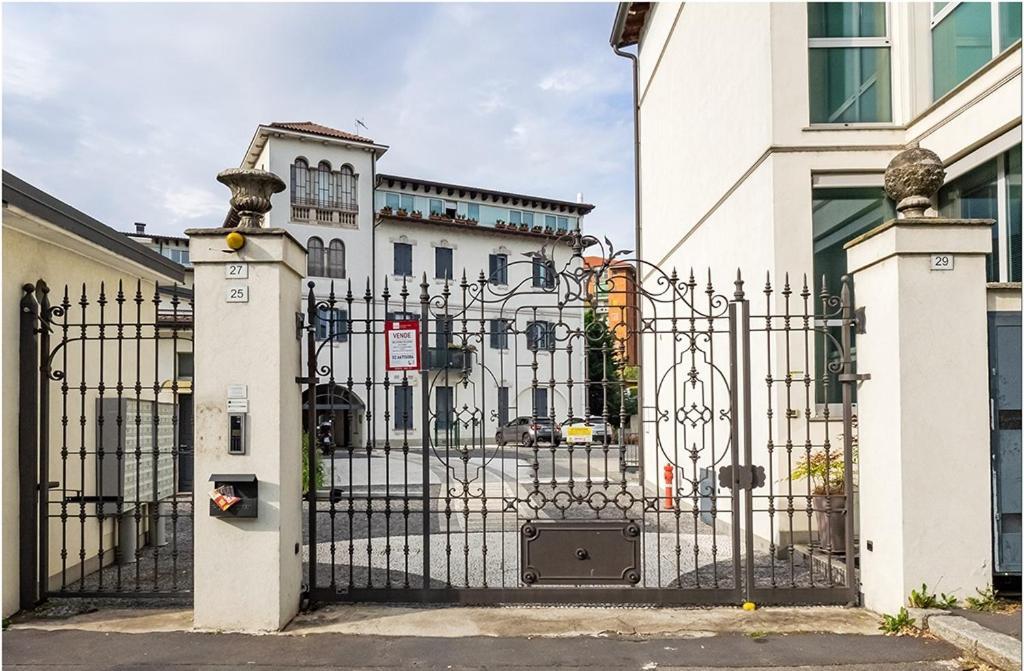 Lux Apartment 2 Milano Metro M2 外观 照片
